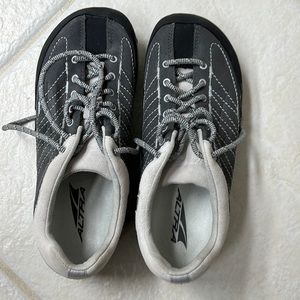 Altra Grafton women’s shoes!